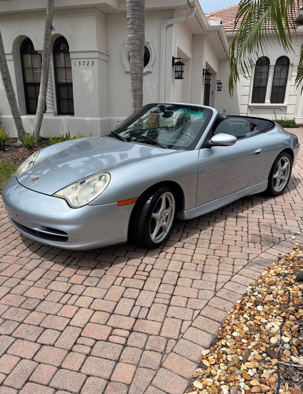 Silver Porsche 911 Cabriolet detailed